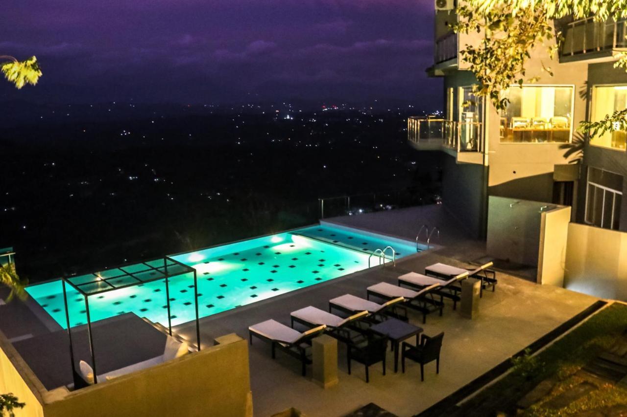 Mount Blue Kandy Exterior photo