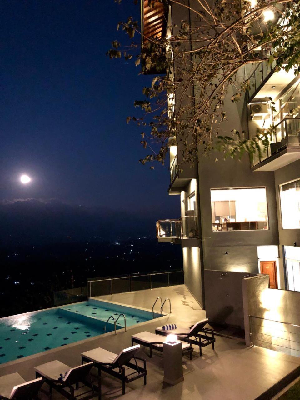Mount Blue Kandy Exterior photo